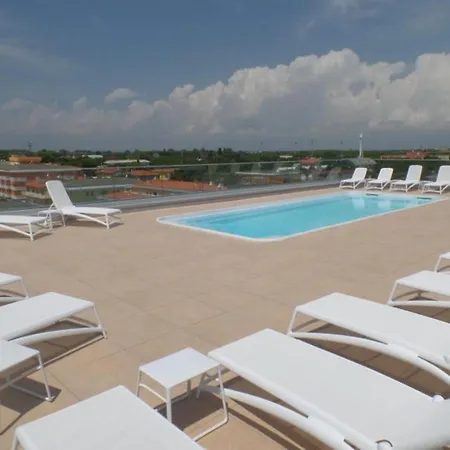 Retreat Featuring Private Terraces And A Pool * Bibione